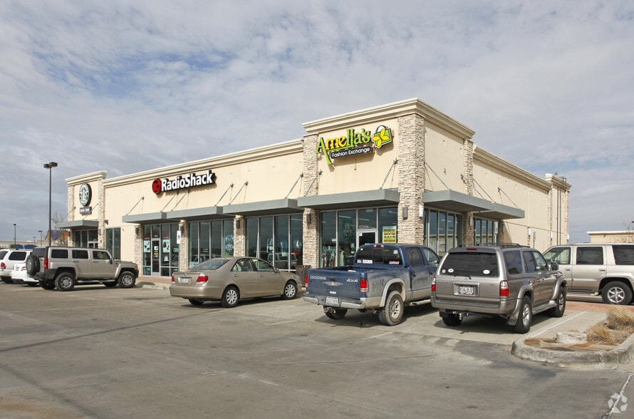Primary Photo Of 2452 W Loop 340, Waco Freestanding For Lease