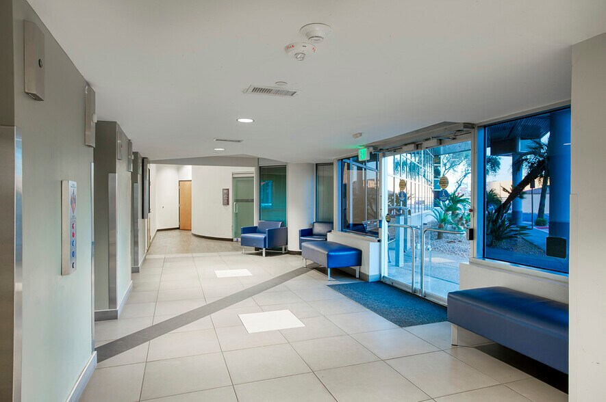 More Photos Of 3330 N 2nd St, Phoenix Medical For Lease