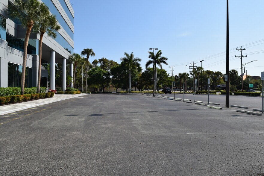 More Photos Of 2503 Del Prado Blvd S, Cape Coral Medical For Lease