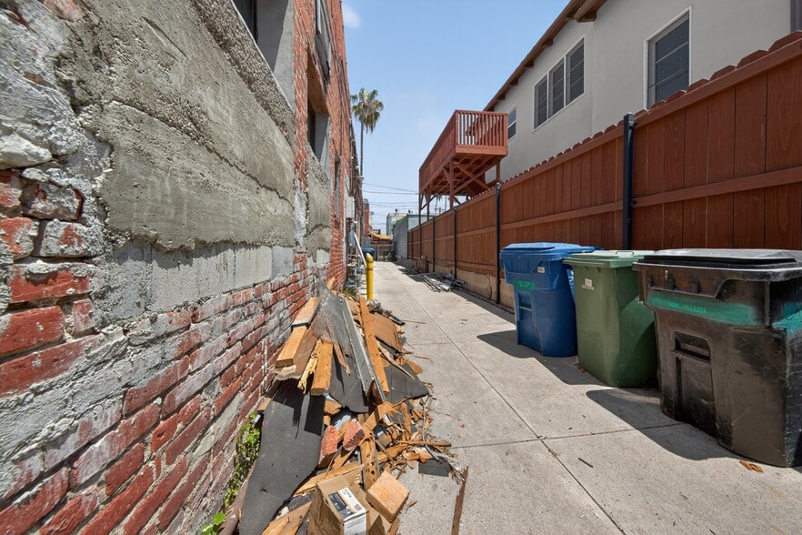 More Photos Of 2916-2927 W Vernon Ave, Los Angeles Storefront Retail Office For Lease