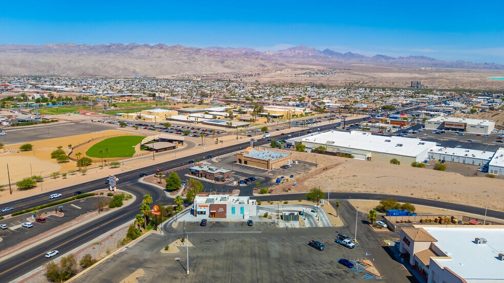 More Photos Of 2350 Miracle Mile, Bullhead City General Retail For Sale