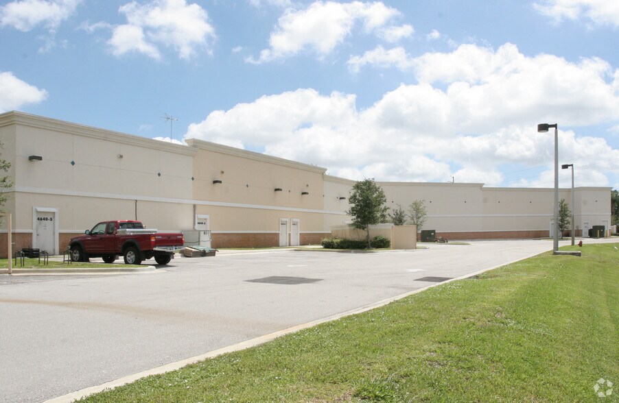 More Photos Of 4622-4640 Hypoluxo Rd, Lake Worth General Retail For Lease