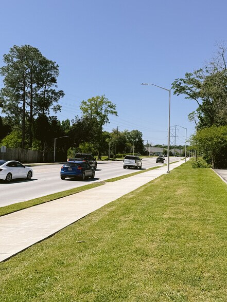 More Photos Of 3312 Kaliste Saloom Rd, Lafayette Office For Sale