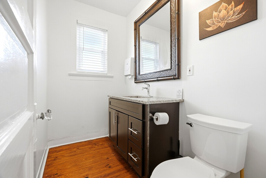 More Photos Of 7024 Central Ave, Saint Petersburg Medical For Sale