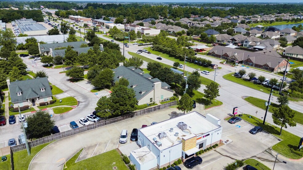 More Photos Of 11601 Spring Cypress Rd, Tomball Medical For Lease