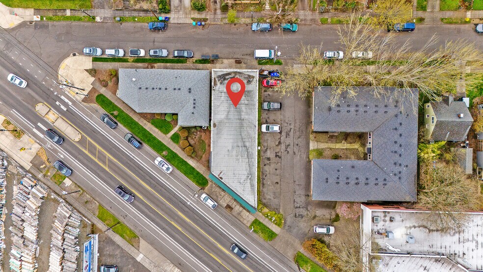 More Photos Of 5700 SE Foster Rd, Portland Storefront Retail Office For Sale