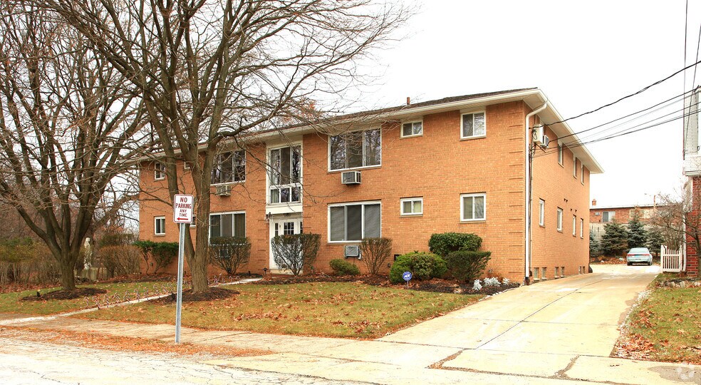 Primary Photo Of 12001 Marguerite Ave, Cleveland Apartments For Sale