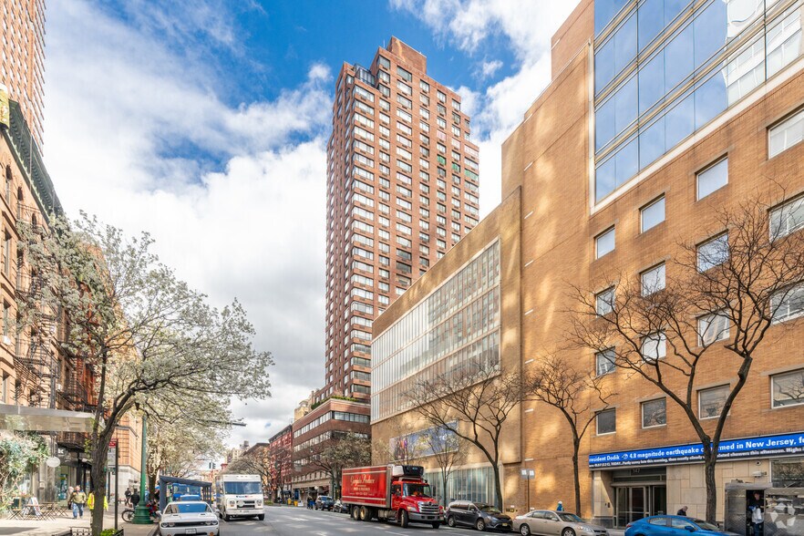 More Photos Of 45 W 67th St, New York Coworking Space