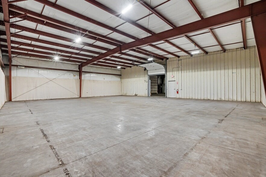 More Photos Of 5846 Venture Way, Mount Pleasant Distribution For Sale