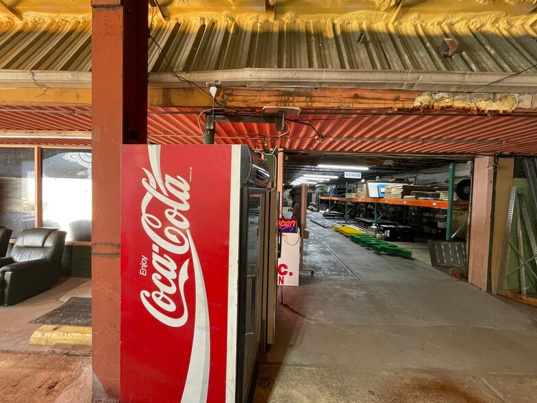 More Photos Of 7636 Clarewood Dr, Houston Industrial For Sale