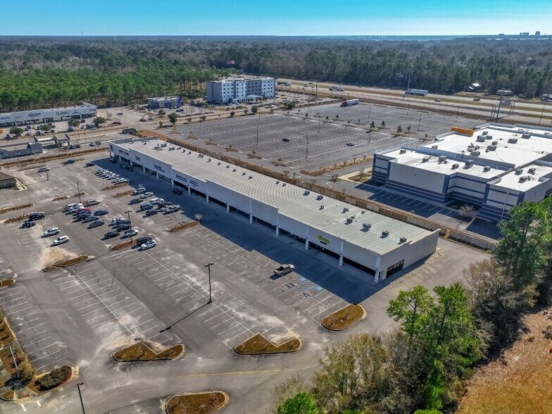 More Photos Of , Diberville General Retail For Sale