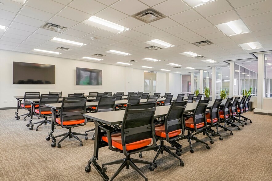 More Photos Of 501 S Cherry St, Denver Coworking Space