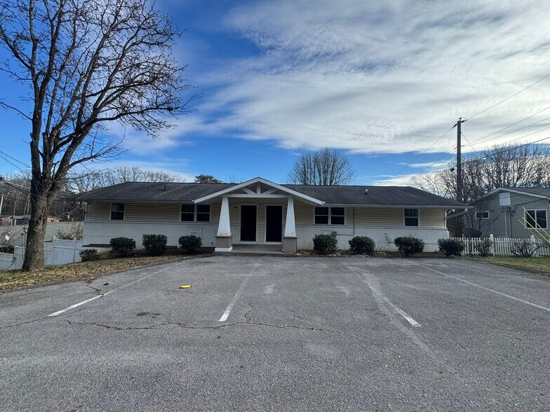 More Photos Of 3300-3374 Valley View Dr, Knoxville Apartments For Sale