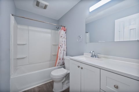 More Photos Of 440 Middle Country Rd, Middle Island Apartments For Sale