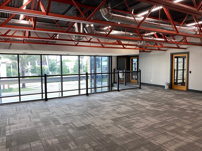More Photos Of 150 3rd St SW, Winter Haven Office For Lease