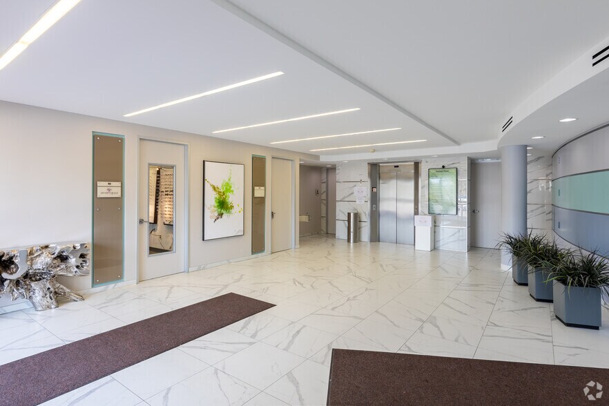 More Photos Of 8089 S Lincoln St, Littleton Medical For Lease