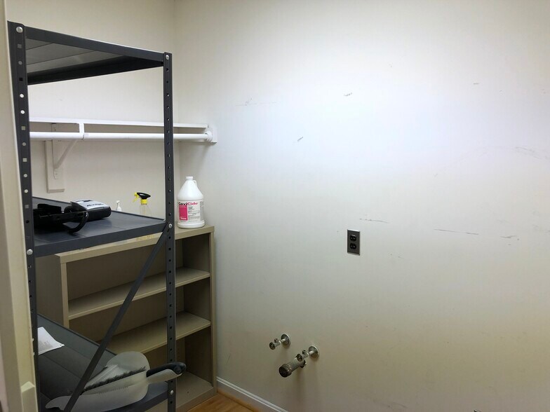 More Photos Of 611 S Carlin Springs Rd, Arlington Medical For Lease