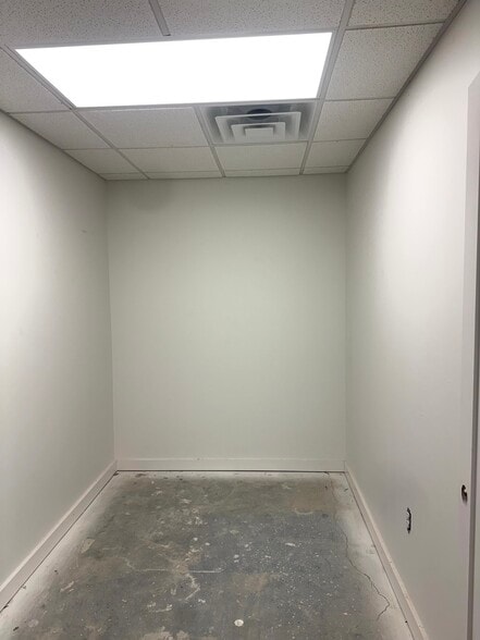 More Photos Of 201 SE 3rd St, Oklahoma City Office For Lease