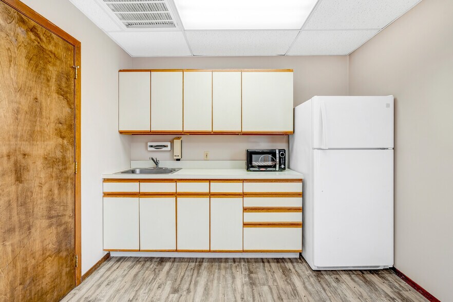 More Photos Of 1163 Route 37 W, Toms River Medical For Lease