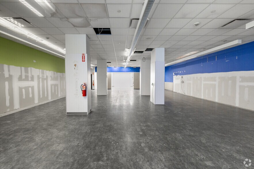 More Photos Of 300 E 23rd St, New York Apartments For Sale