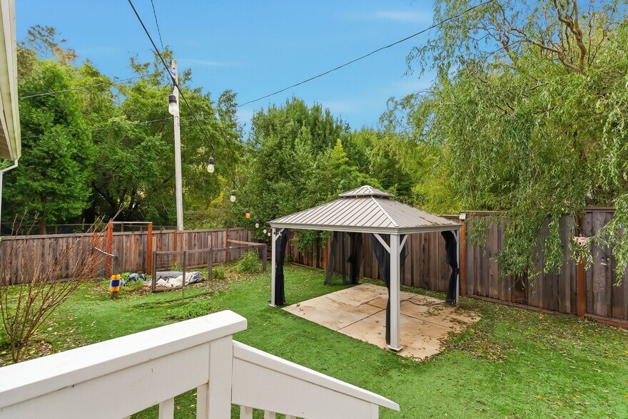 More Photos Of 567 San Geronimo Valley Dr, San Geronimo Apartments For Sale