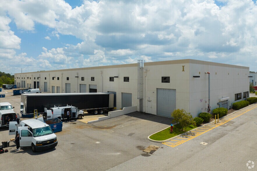 More Photos Of 4610-4630 Eagle Falls Pl, Tampa Warehouse For Lease