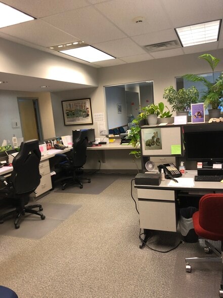 More Photos Of 27 W Sand Lake Rd, Wynantskill Medical For Sale