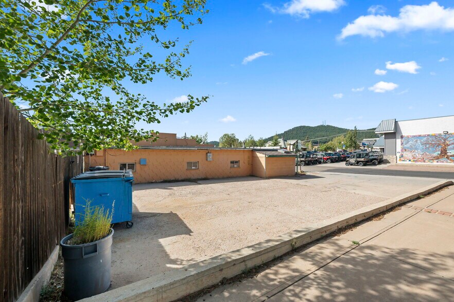 More Photos Of 222 W Midland Ave, Woodland Park Storefront For Sale