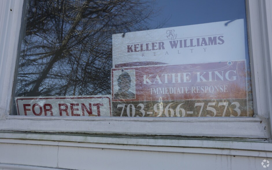 More Photos Of 4248-4250 Chain Bridge Rd, Fairfax Medical For Lease