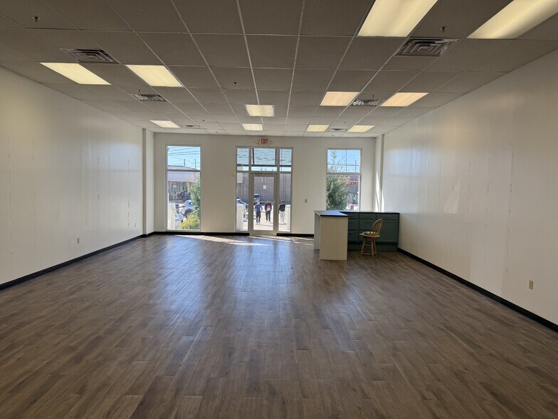 More Photos Of 3348 W Esplanade Ave, Metairie Freestanding For Lease