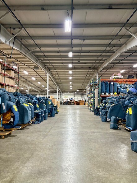 More Photos Of 2135 Industrial Pky, Elkhart Manufacturing For Sale