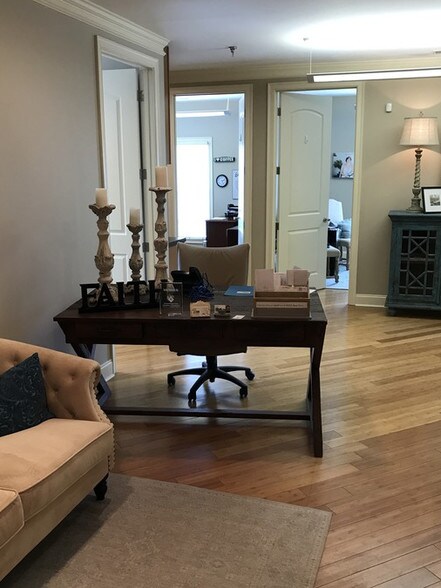 More Photos Of 9030 S Corporate Edge Dr, Germantown Office For Sale