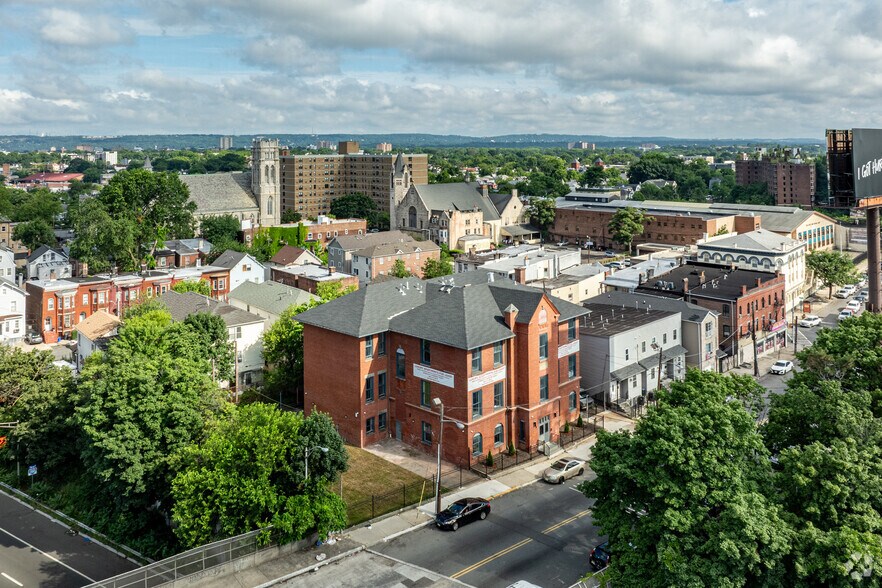 More Photos Of 70 Roseville Ave, Newark Apartments For Sale