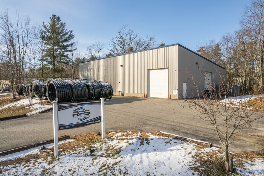More Photos Of 176 Riverside Industrial Pky, Portland Warehouse For Lease