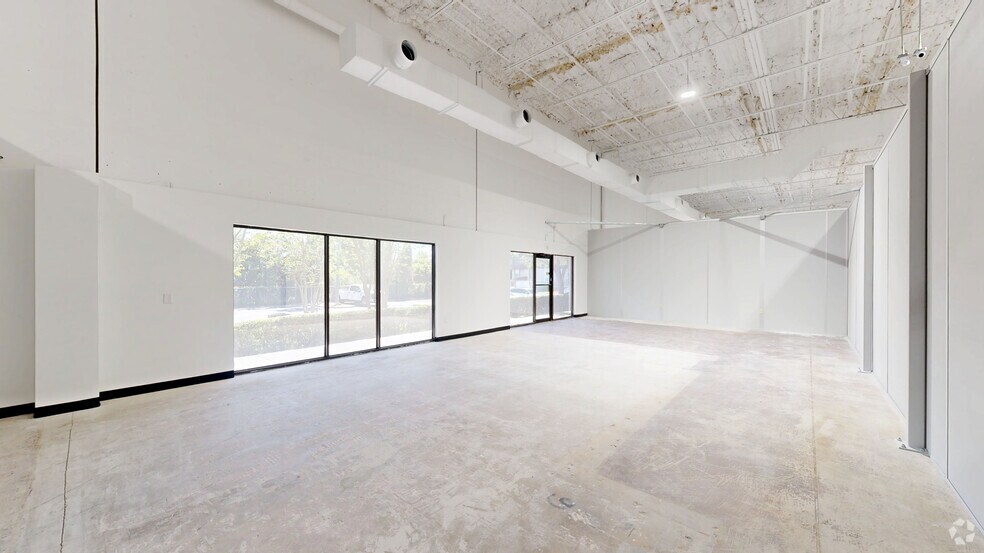 More Photos Of 4121 34th St, Orlando Warehouse For Lease