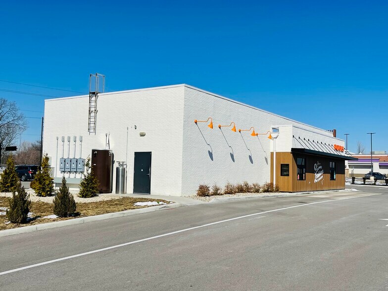 More Photos Of 6242 Wilmington Pike, Dayton General Retail For Sale