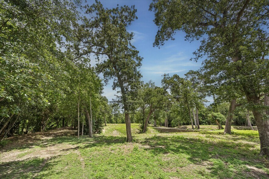 More Photos Of 0 Deerwood, Houston Land For Sale