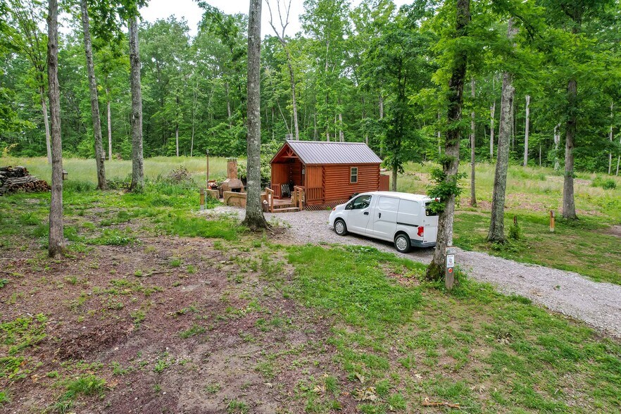 More Photos Of Oak Park Cir, Crossville Trailer Camper Park For Sale
