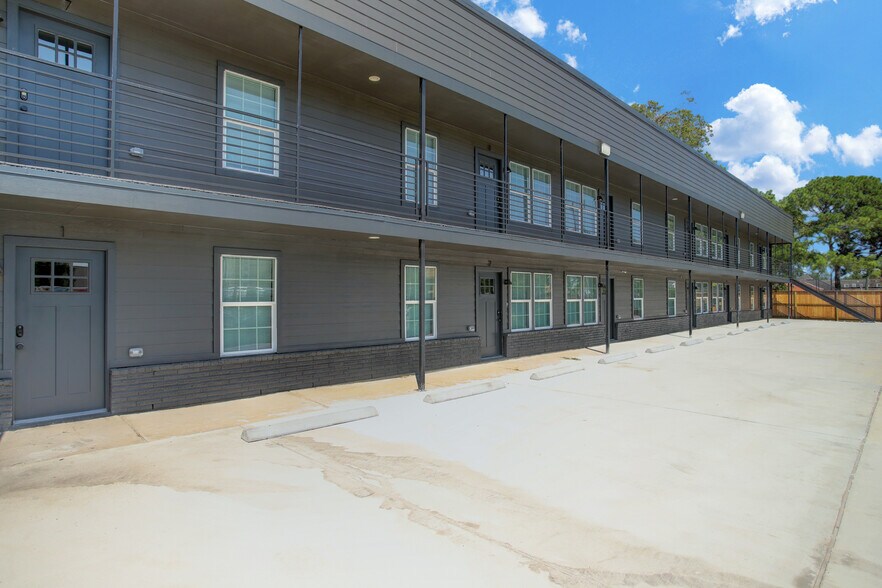 More Photos Of 3448 Elgin St, Houston Apartments For Sale