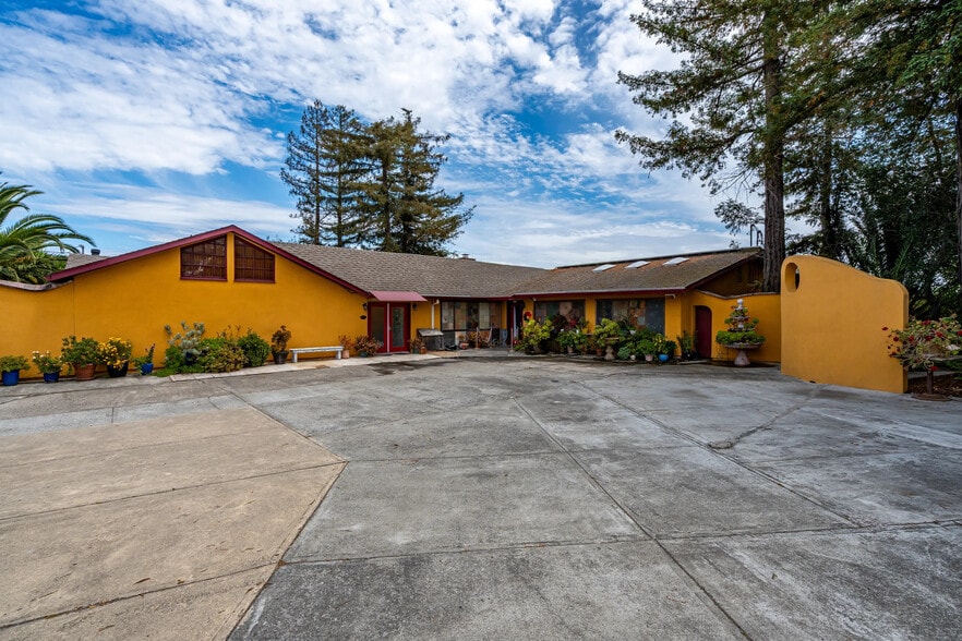 More Photos Of 75 Fremont Dr, Sonoma Storefront Retail Residential For Sale