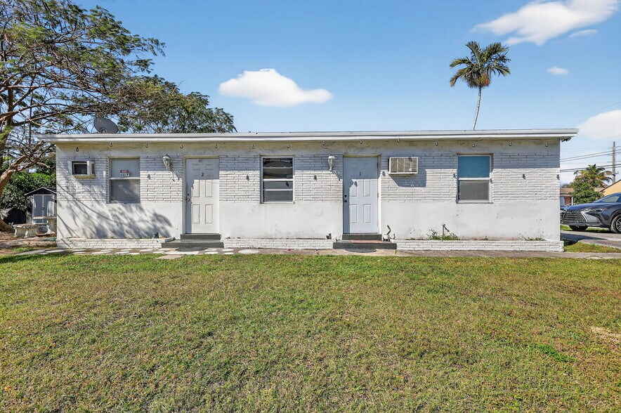 More Photos Of , Hollywood Multifamily For Sale