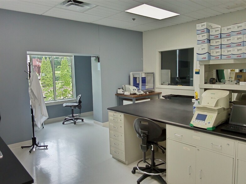 More Photos Of 114 Pleasant St, Southbridge Manufacturing For Sale