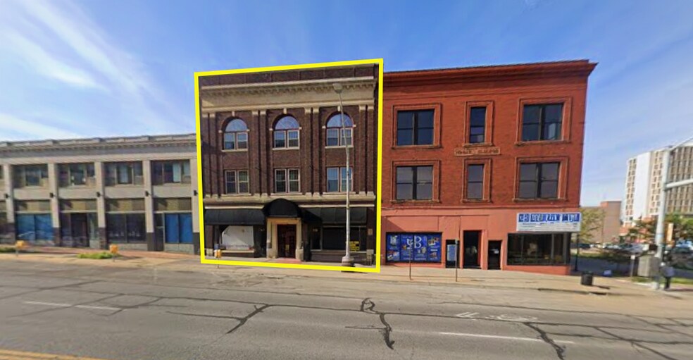Primary Photo Of 117 SW 6th Ave, Topeka Office For Sale