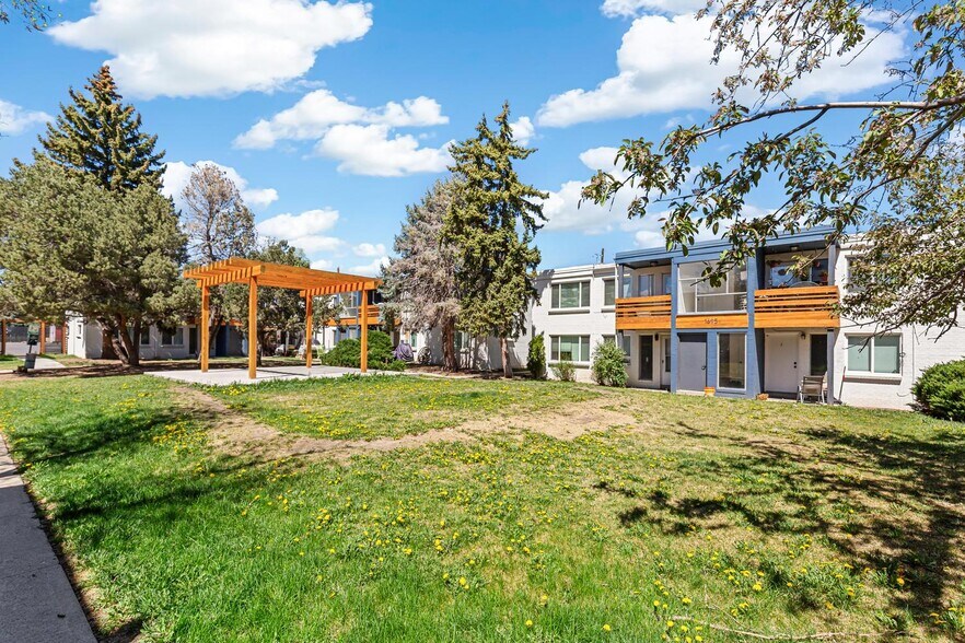 More Photos Of 1679-1695 Reed St, Lakewood Apartments For Sale