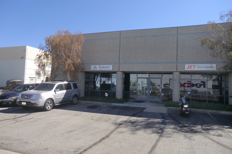 Primary Photo Of 27520 Avenue Hopkins, Valencia Distribution For Lease