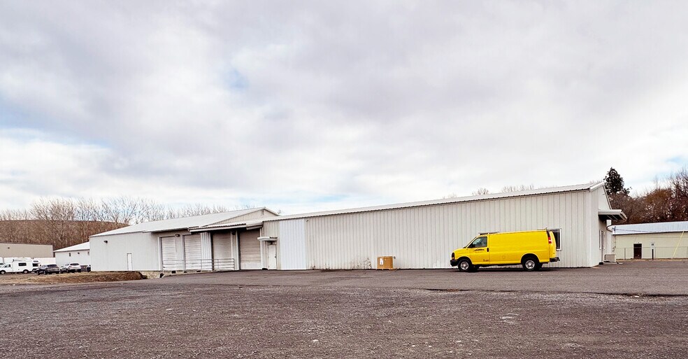 More Photos Of 645 Keys Rd, Yakima Warehouse For Lease