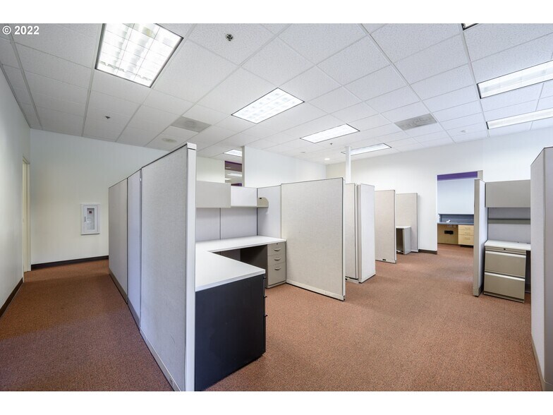 More Photos Of 375 SE Norton Ln, Mcminnville Medical For Lease