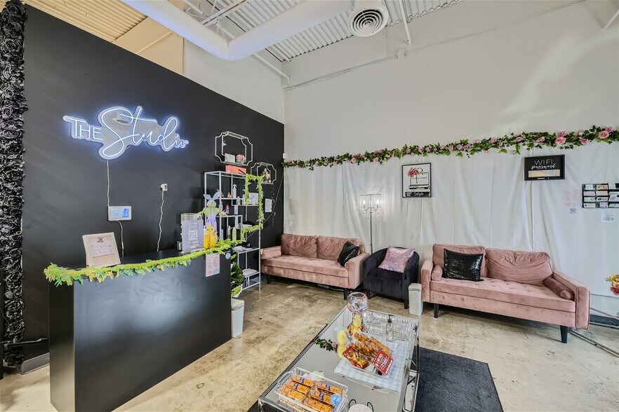 More Photos Of 2529 Weisenberger St, Fort Worth General Retail For Lease