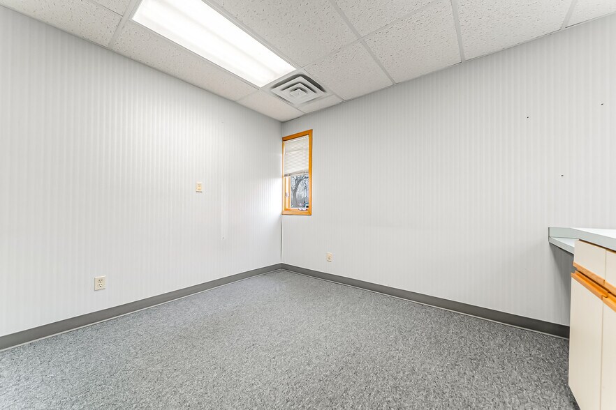 More Photos Of 36595 Detroit Rd, Avon Medical For Lease