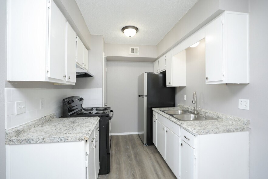 More Photos Of 2910 Old Lane City Rd, Wharton Apartments For Sale